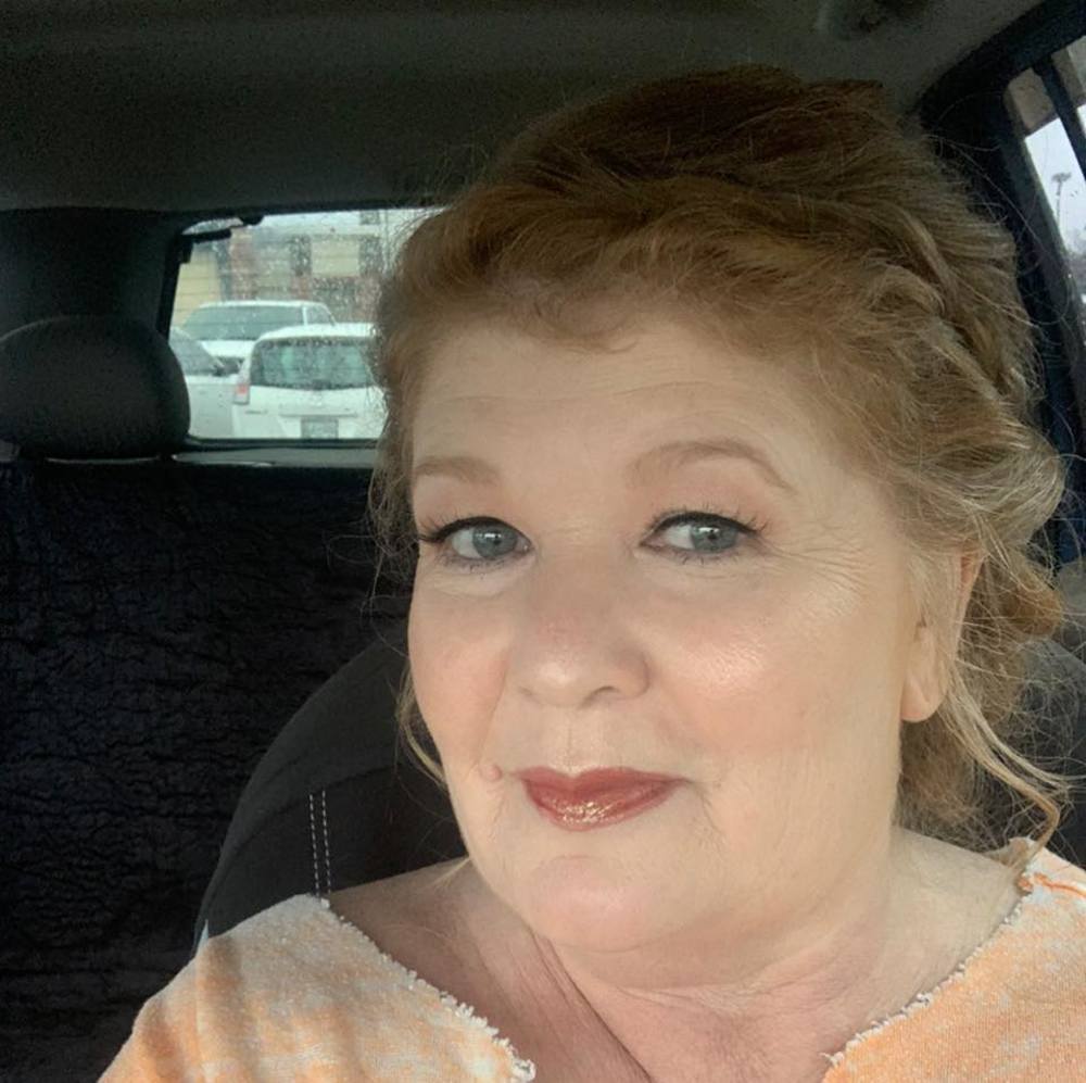 Meet your Posher, Mia